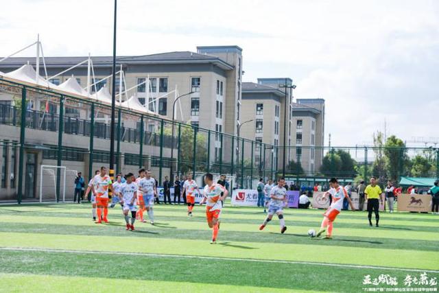 一张号码布，撬动大消费