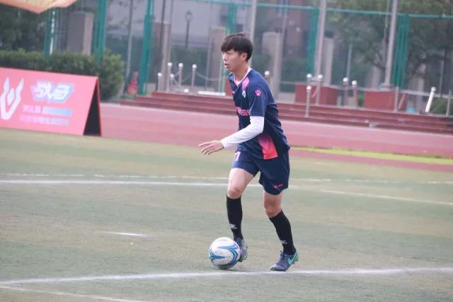 约基奇23+17+15掘金大胜老鹰 国王逆转胜76人