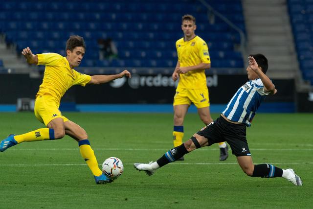 近11次京粤大战首钢仅1胜 莱登：攻联防出问题